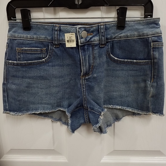 NWT VS Pink Blue Jean Short Shorts Size 4